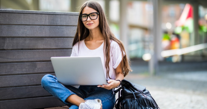 Exames e TCC em Pós-Graduação