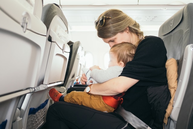 Viajar de avião com bebês